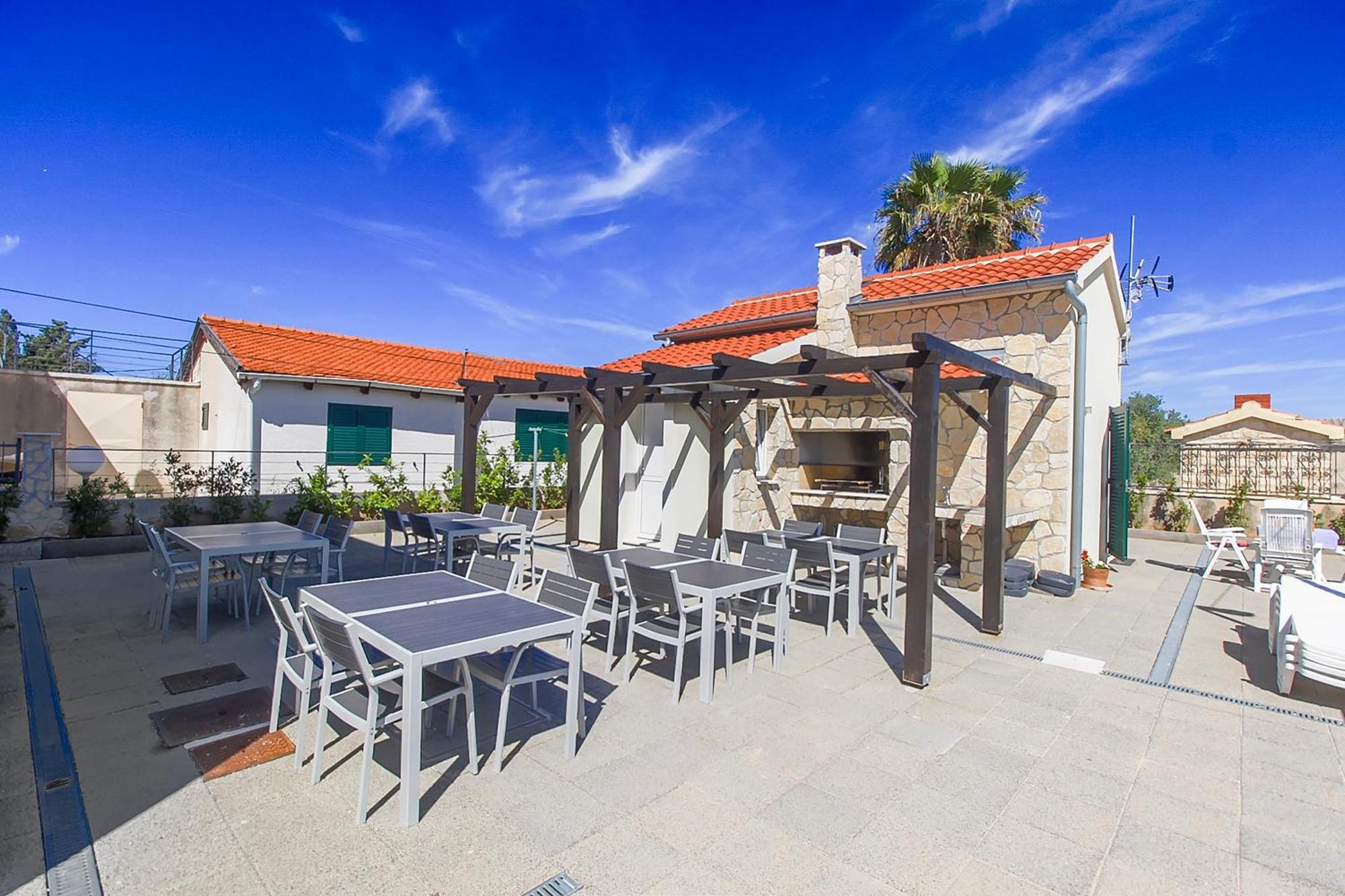 Riva Apartment Krapanj Luaran gambar