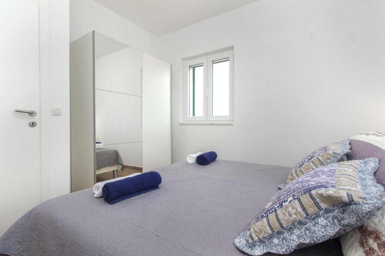 Riva Apartment Krapanj Luaran gambar