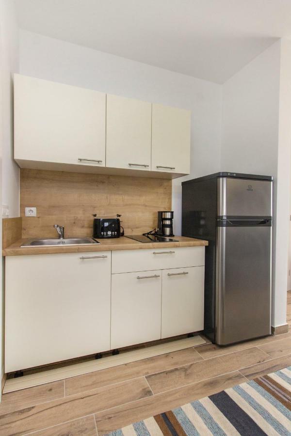 Riva Apartment Krapanj Luaran gambar